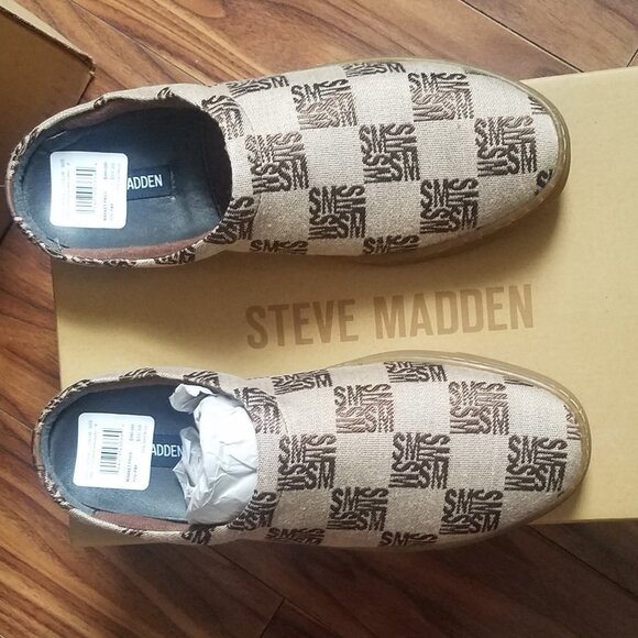 NWT Logo Beige Steve Madden Slippers, size 8. - Picture 1 of 5